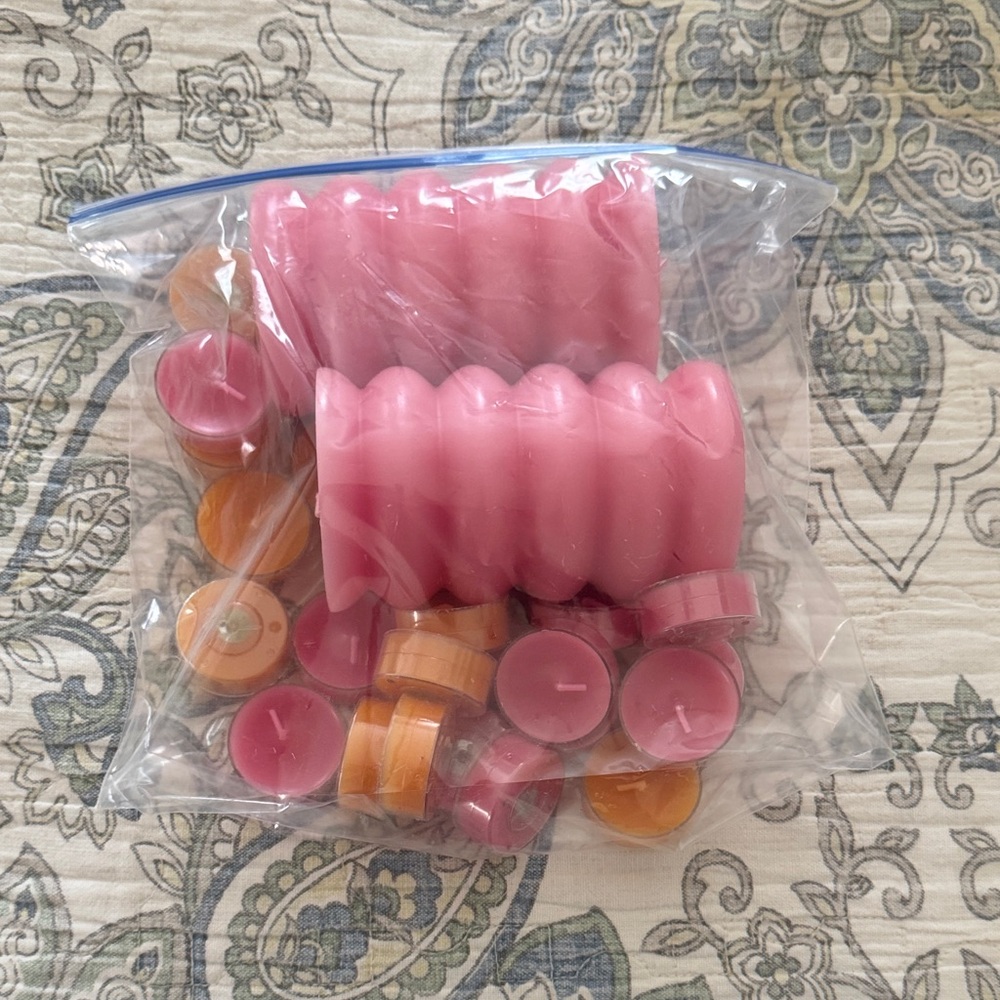 Pink and Orange Candle Set